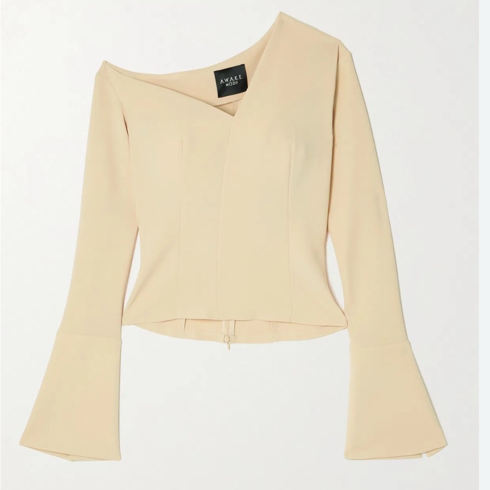 NWT AWAKE Asymmetric Stretch-Cady Top